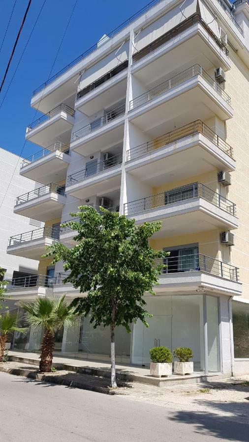 Aparthotel Miramare Sarande Exterior photo