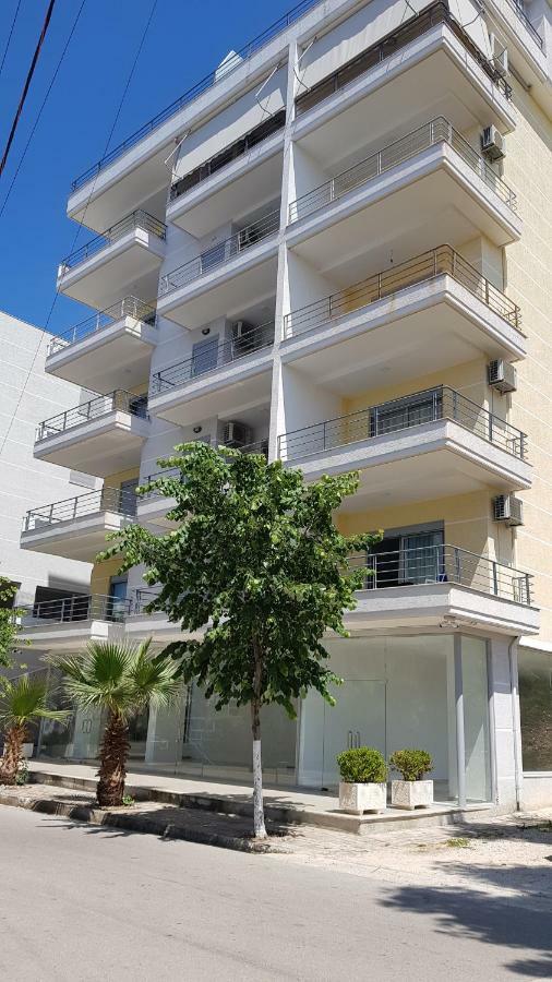 Aparthotel Miramare Sarande Exterior photo